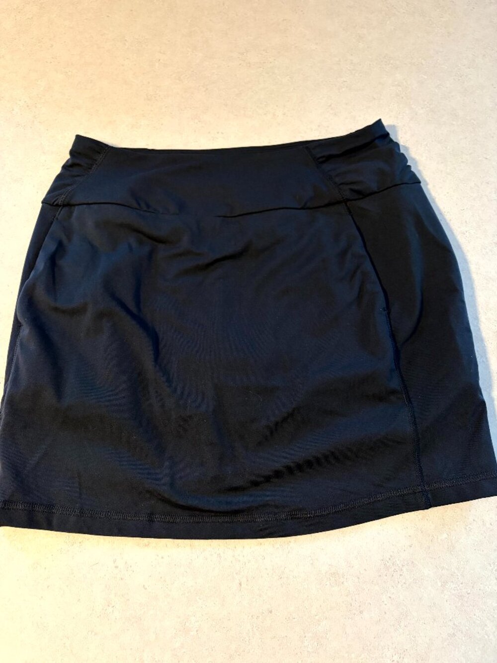 Under Armour MEDIUM skirt w/ shorts skort Black athletic golf tennis